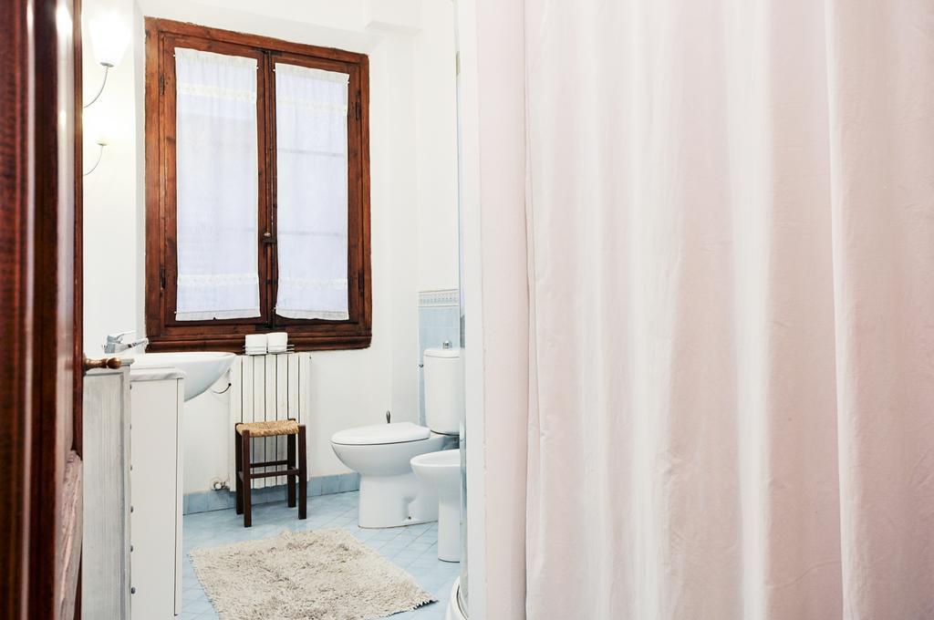 Uffizi Apartment 2 Флоренція Номер фото