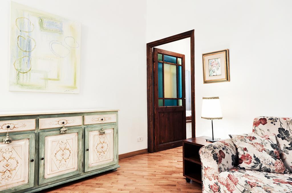 Uffizi Apartment 2 Флоренція Номер фото